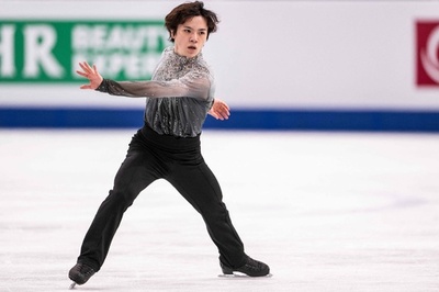 Relieved Uno retains world figure skating title