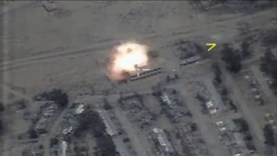 シリアのISを標的、ロシアの軍艦と潜水艦が巡航ミサイル発射