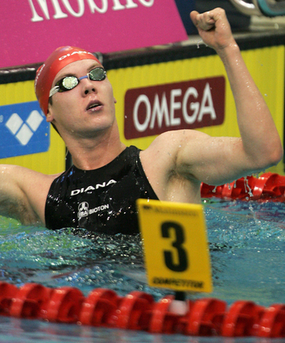 サヴリモヴィッチ 男子1500メートル自由形を制す