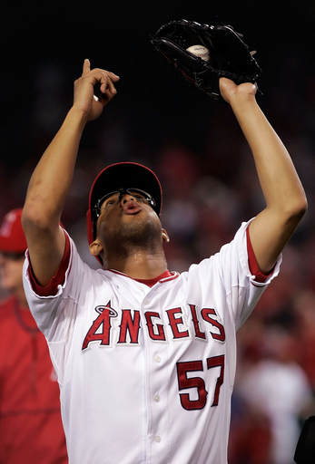 エンゼルス デビルレイズに競り勝つ