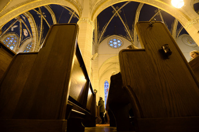 米司祭、2億円豪邸での隠居生活を見直し 激しい批判受けて