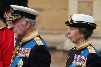 アン王女、英王室の「スリム化」に反対