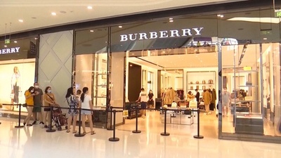 春節中、ぜいたく品が人気商品に