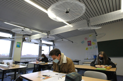 【写真特集】マスクや消毒剤だけじゃない？ コロナ禍で変わる教育現場