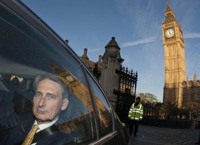 英国防相、ロンドン五輪中の「地対空ミサイル配備」に言及