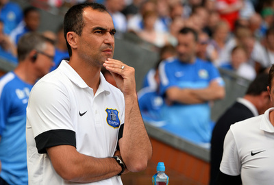 エバートン指揮官、マンUからのオファーは「時間の無駄」