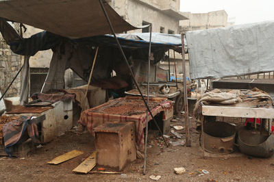 シリア政府軍、イドリブ近郊の交通の要衝を制圧 避難者58万人超