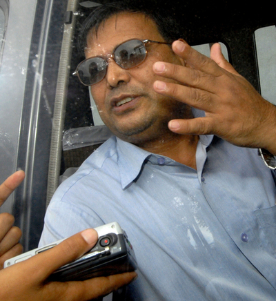 毛派が反発、ネパール制憲議会選が再び延期