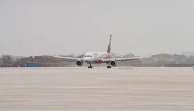 アジア初の貨物専用ハブ空港がテスト離着陸 間もなく開港