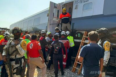 メキシコで列車脱線、13人死亡 98人負傷
