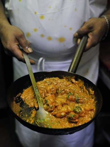 カレーのスパイス、大腸がん治療に有効か 英大が調査へ