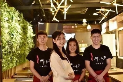 「健康的な」焼肉店を北京に開店　北京大・清華大卒の医師2人