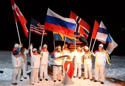 ソチ五輪の聖火が北極点に