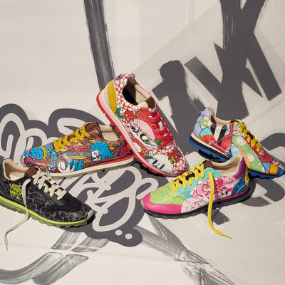 「コーチ」5人のアーティストとコラボ、限定フットウェアコレクション