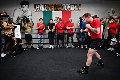 カネロ、ゴロフキン戦へ公開練習 9月に3度目の激突