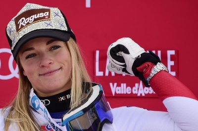 グートが総合首位浮上、ボンはクラッシュ アルペンスキーW杯