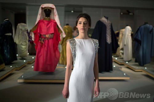 イスラエル博物館でユダヤ人の衣服を展示、デザイナーらによる発表も イスラエル博物館でユダヤ人の衣服を展示、デザイナーらによる発表も