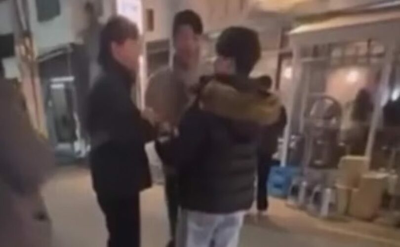 オンラインコミュニティ(c)MONEYTODAY