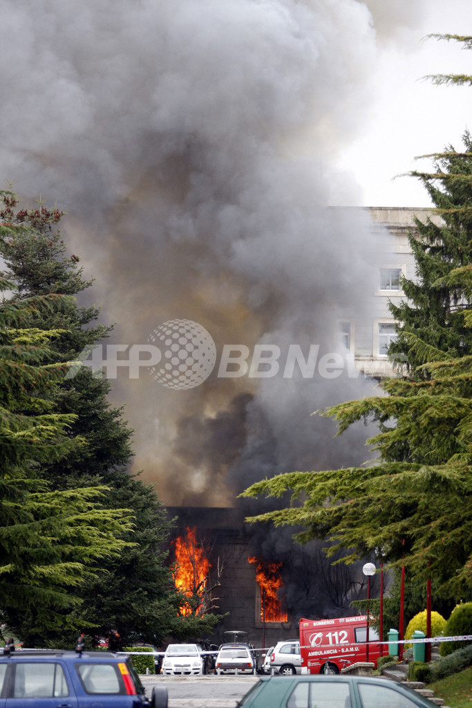 スペイン北部の大学で自動車爆弾、ETAの犯行か