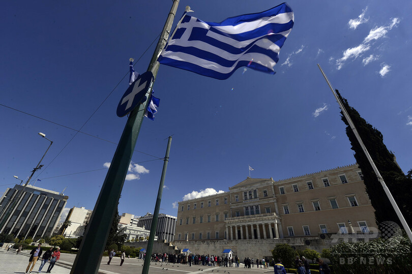 ギリシャ14年の財政赤字、予想の2倍超 公的債務はGDP比177%