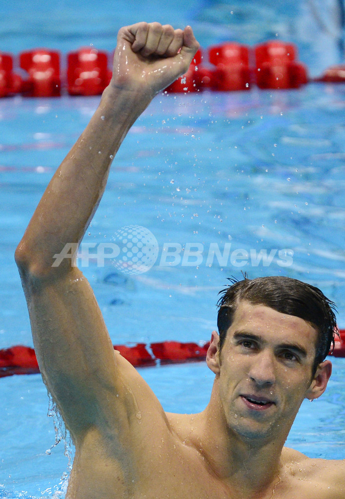 フェルプスが男子100メートルバタフライ3連覇、17個目の金メダル獲得