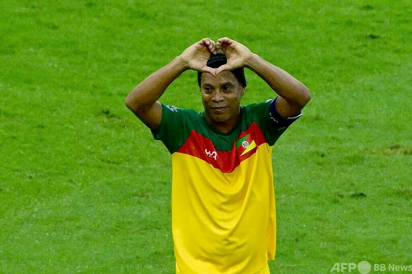 ロナウジーニョ氏らがチャリティーマッチ ブラジル南部洪水