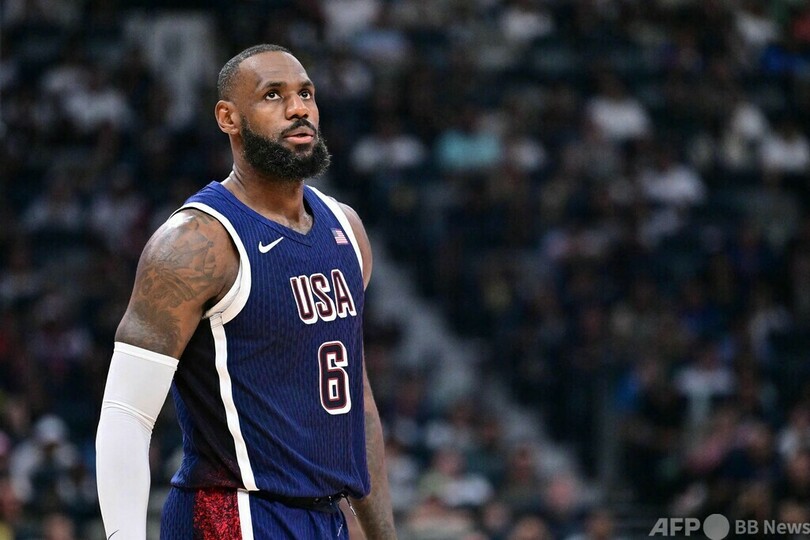 レブロン・ジェームズが米国代表旗手に パリ五輪開会式