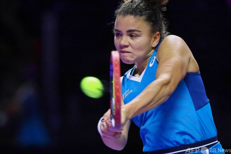 サバレンカが4強入り 鄭はルバキナ下す WTAファイナルズ