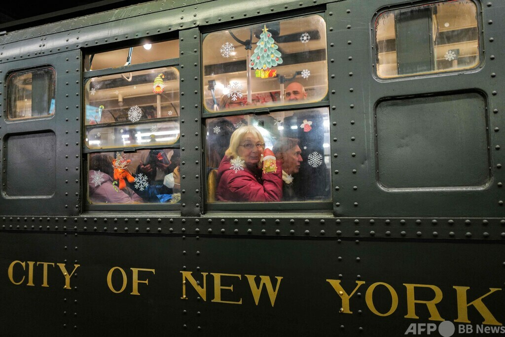 今年も登場！ NY地下鉄ビンテージトレイン 写真3枚 国際ニュース：AFPBB News