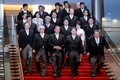 東京都内の首相官邸で、写真撮影を前にした石破茂新内閣の閣僚（2024年10月1日撮影）。(c)TORU HANAI / POOL / AFP