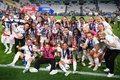 女子サッカー欧州チャンピオンズリーグ決勝、FCバルセロナ対オリンピック・リヨン。優勝を喜ぶオリンピック・リヨンの選手ら（2022年5月21日撮影）。(c)FRANCK FIFE / AFP