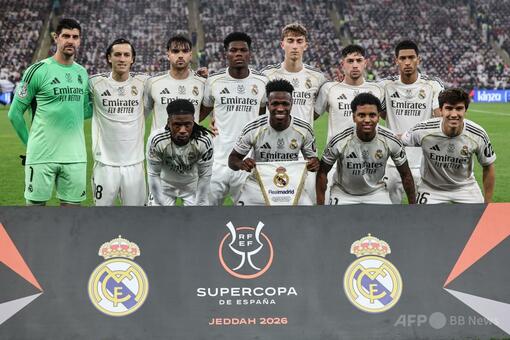 バルセロナがスペインスーパー杯連覇 宿敵レアルとの接戦制す 写真10枚