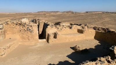 動画:エジプト西方砂漠で5世紀の修道院跡発見