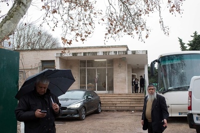 トルコ人少年、ユダヤ教師を刺す 「ISのため」と供述 仏南部