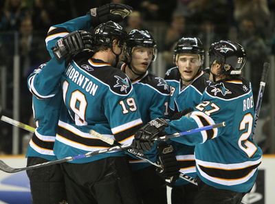 シャークス ブラックホークスを降し連敗を4で止める