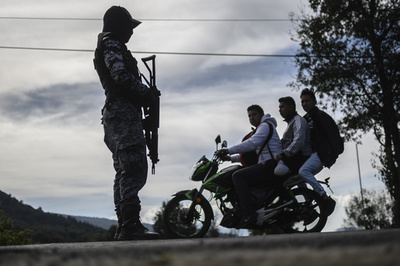 メキシコ先住民の環境抵抗運動、麻薬組織から土地奪還 「ごみゼロ」へ