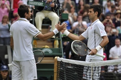 ジョコビッチ、シャーディーに快勝し4回戦へ ウィンブルドン選手権