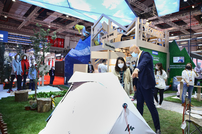 上海の「国際輸入博」が成功 「自由貿易守る中国」を世界にアピール