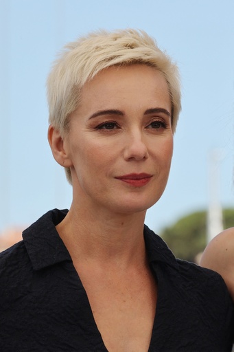 ロシア女優、ウクライナ侵攻受け亡命 『グッバイ、レーニン！』出演