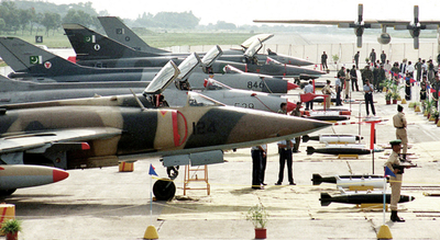 パキスタン部族地域で戦闘・空爆、少なくとも武装勢力の51人が死亡