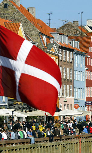 デンマークも北極海底での権利獲得を目指す