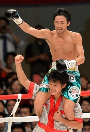 山中、「神の左」で5度目の王座防衛 WBC世界バンタム級