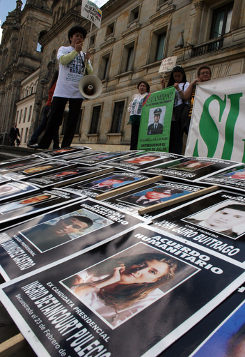 仏などの救援チーム、コロンビア出国へ FARCが受け入れ拒否