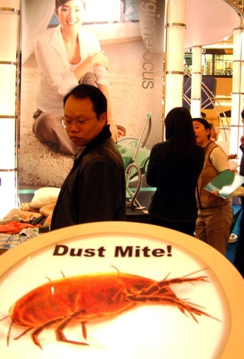 コードレスのダニ駆除マシン 中国で販売好調