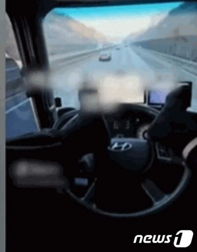 5tトラックを足で運転、高速道路を疾走した韓国の20代トンデモ運転手…「運転を足で習った」だとか