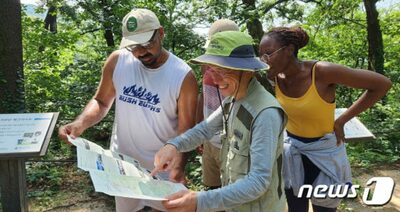 今注目、高齢層と青年層の間「新中年」…ソウル市と自治区が就職・創業支援