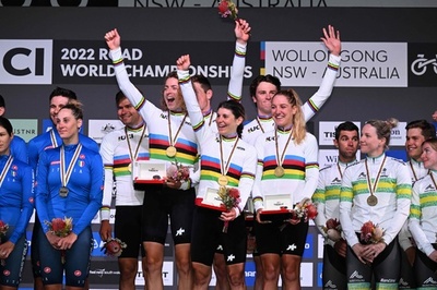 スイスがTT混合リレー優勝 ロード世界選手権