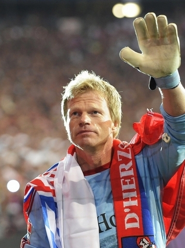 オリバー・カーン 引退記念試合でファンに別れ