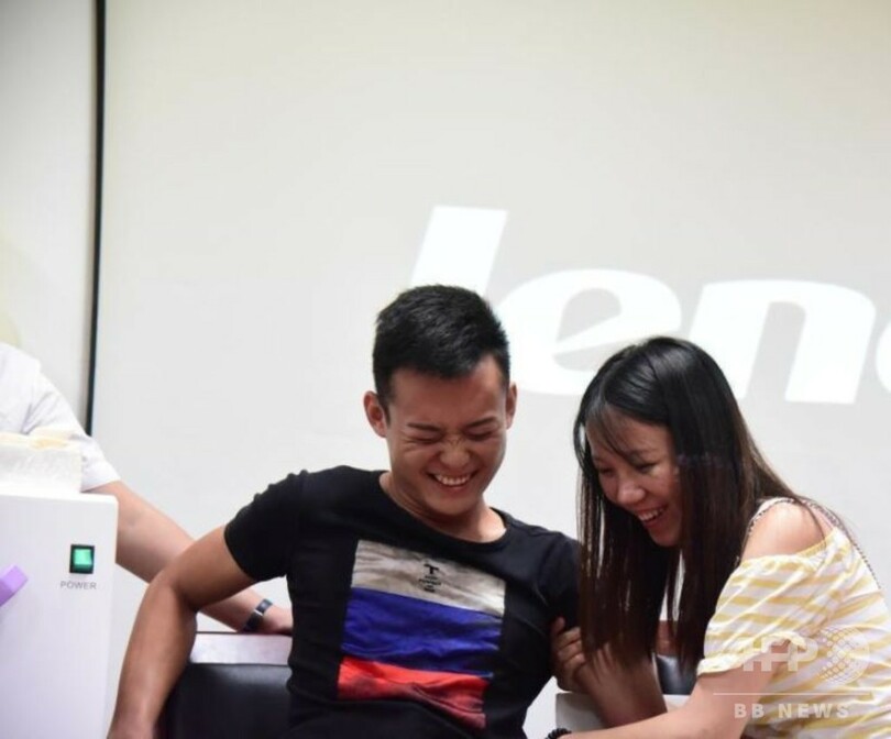 将来のパパたち 「妊娠の痛み」に挑戦 中国