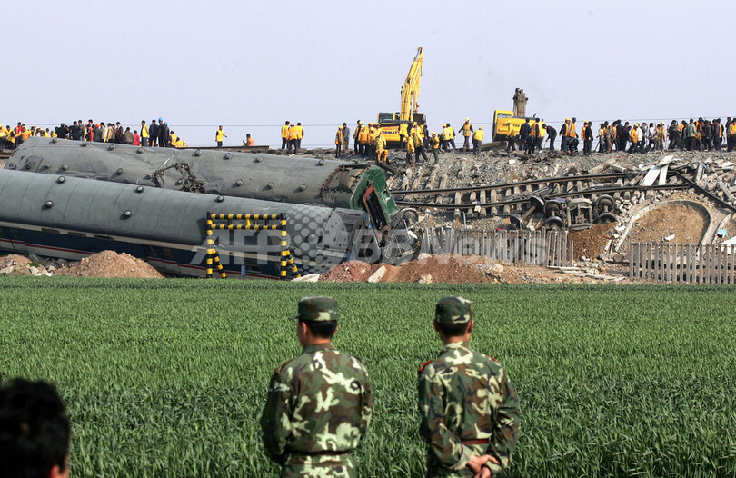 中国列車衝突事故、五輪のための鉄道工事が要因の1つか